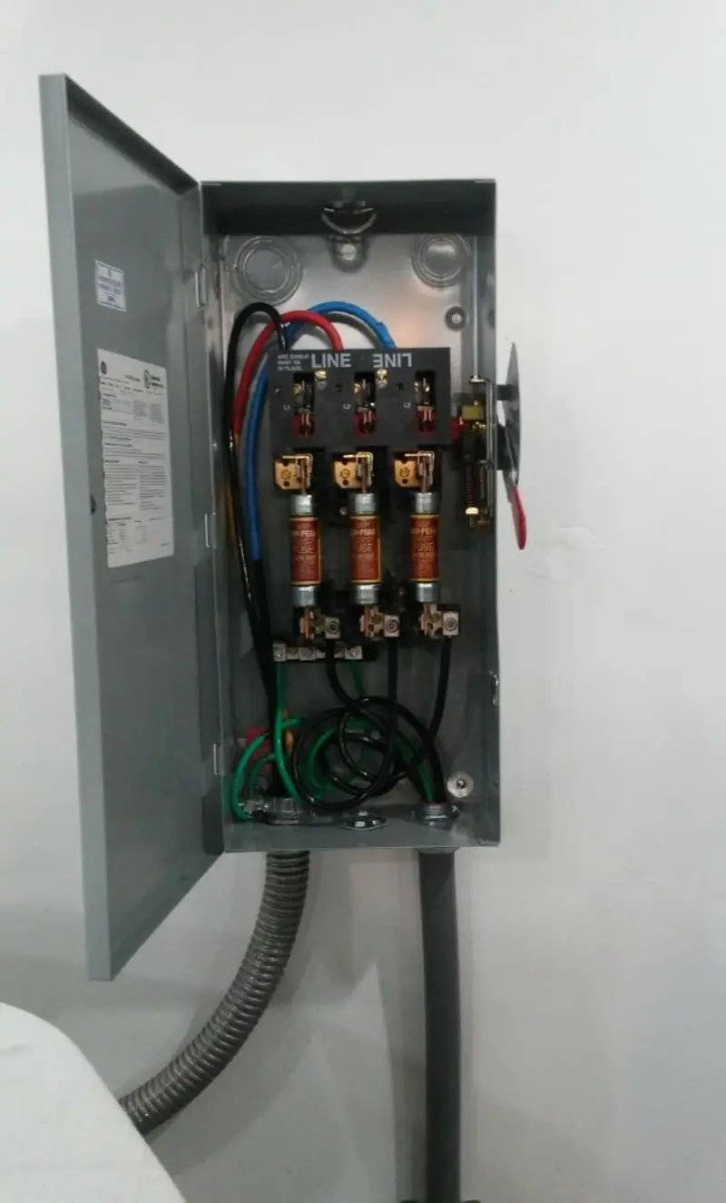 Three-phase disconnect switch installed for Smoke Detector Installation in Buckingham